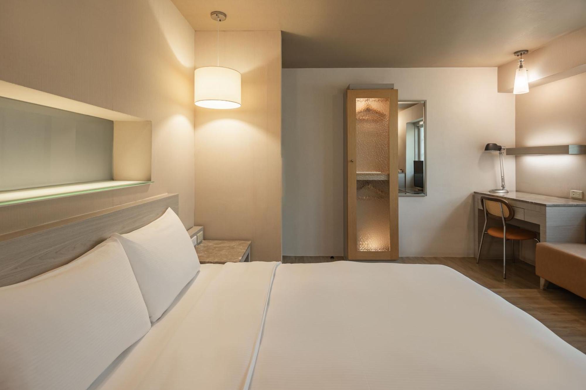 Kindness Hotel - Hanshen Гаосюн Номер фото